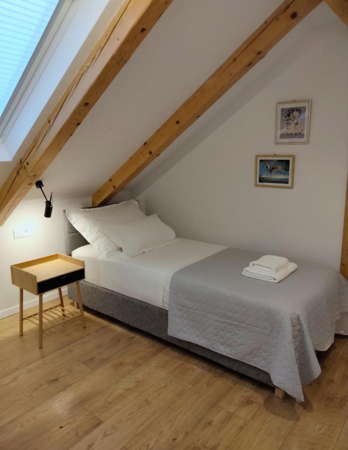 Villa Cutty Sark Maslinica Ngoại thất bức ảnh